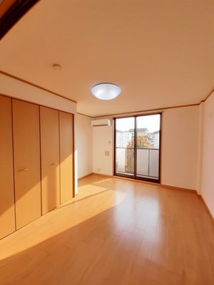 のマンスリーマンション・ウィークリーマンション「ソシオグランデ 102・洋室(No.1484641)」メイン画像