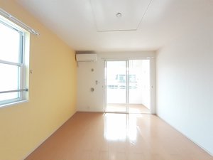 のマンスリーマンション・ウィークリーマンション「ドムスサンセールⅣＢ 203・洋室(No.1484746)」メイン画像