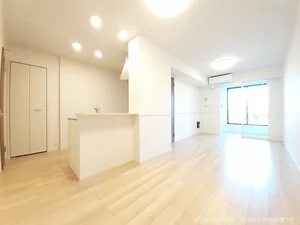 のマンスリーマンション・ウィークリーマンション「ベイラ・リーオ　本町 102・洋室(No.1485045)」メイン画像