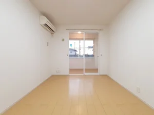 のマンスリーマンション・ウィークリーマンション「アン　ディマンシェ　Ａ 102・洋室(No.1485203)」メイン画像