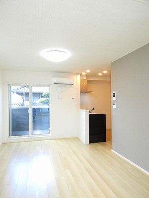のマンスリーマンション・ウィークリーマンション「ヴィラ　ビスタ 202・洋室(No.1485390)」メイン画像