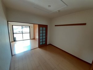 のマンスリーマンション・ウィークリーマンション「ステートリーマンション鷲崎 302・洋室(No.1485434)」メイン画像