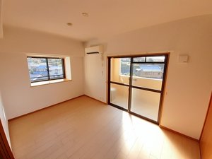 のマンスリーマンション・ウィークリーマンション「ステートリーマンション鷲崎 701・洋室(No.1485435)」メイン画像