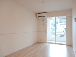 のマンスリーマンション・ウィークリーマンション「ミルレ　クラージュ　Ⅱ 102・洋室(No.1485515)」メイン画像