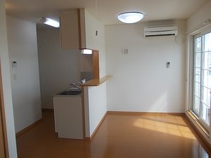 のマンスリーマンション・ウィークリーマンション「クレア　フォー　シーズンズＤ 203・洋室(No.1485521)」メイン画像