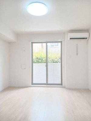 のマンスリーマンション・ウィークリーマンション「オリーブ巴町 102・洋室(No.1485572)」メイン画像
