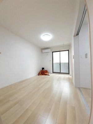 のマンスリーマンション・ウィークリーマンション「クリスタル・レジデンスⅡ 101・洋室(No.1485664)」メイン画像