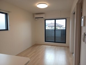 のマンスリーマンション・ウィークリーマンション「ロイヤルオークⅢ 201・洋室(No.1485668)」メイン画像