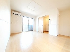 のマンスリーマンション・ウィークリーマンション「ボンヌ　カリテ　Ａ 102・洋室(No.1485685)」メイン画像