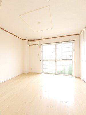 広島県のマンスリーマンション・ウィークリーマンション「ポーセリンふじい 103・洋室(No.1485717)」メイン画像