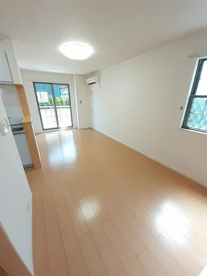 伊勢上野駅（三重県）のマンスリーマンション・ウィークリーマンション「ＲＡＦＦＩＮＡＴＯ 101・洋室(No.1485753)」メイン画像