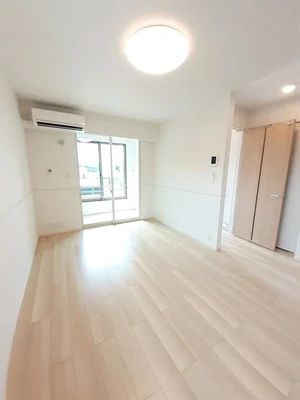 中国学園大学周辺のマンスリーマンション・ウィークリーマンション「シャンス 102・洋室(No.1486073)」メイン画像