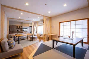 青森県の株式会社しぇあかるのマンスリーマンション・ウィークリーマンション「リフォーム済み戸建て3LDK 1棟貸し切り・1棟貸し切り(No.1486385)」メイン画像