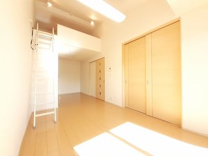 のマンスリーマンション・ウィークリーマンション「サンエスポアールⅠ 203・洋室(No.1486619)」メイン画像