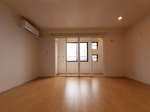 のマンスリーマンション・ウィークリーマンション「ヴィラ　南浅間 205・洋室(No.1486673)」メイン画像