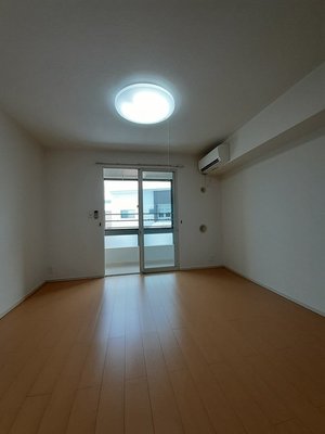 のマンスリーマンション・ウィークリーマンション「ガーデン　ベルＭⅠ 202・洋室(No.1486729)」メイン画像