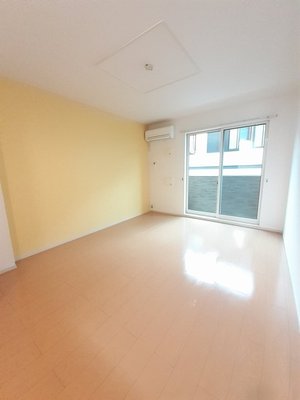 広島県のマンスリーマンション・ウィークリーマンション「プリムローズ・イヨウ 102・洋室(No.1487038)」メイン画像