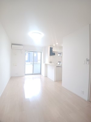 広島県のマンスリーマンション・ウィークリーマンション「グランソレイユＲＭ　Ⅰ 204・洋室(No.1487039)」メイン画像
