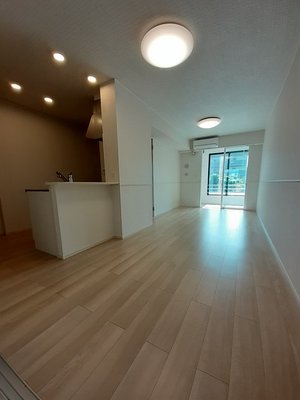 のマンスリーマンション・ウィークリーマンション「ボスカートＮ．　Ⅱ 102・洋室(No.1487045)」メイン画像