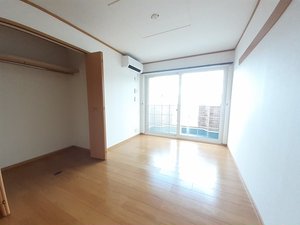 のマンスリーマンション・ウィークリーマンション「アンソレイエ　Ａ 103・洋室(No.1487074)」メイン画像