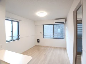 のマンスリーマンション・ウィークリーマンション「オルテンシア・フィオーレ 201・洋室(No.1487398)」メイン画像