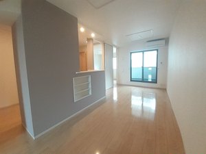 のマンスリーマンション・ウィークリーマンション「ボヌール・メゾン　篠山 202・洋室(No.1487640)」メイン画像