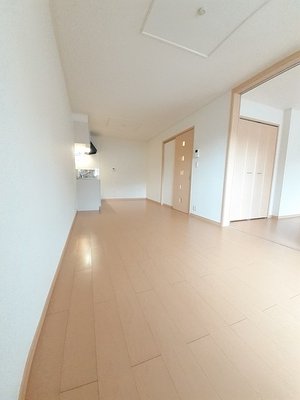 のマンスリーマンション・ウィークリーマンション「カイラスＴ＆Ｓ　Ｄ 201・洋室(No.1487651)」メイン画像