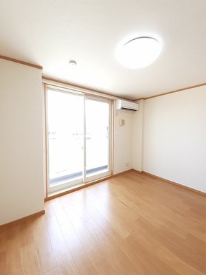 のマンスリーマンション・ウィークリーマンション「デュエル　ミサキⅢ　Ｂ 202・洋室(No.1487675)」メイン画像
