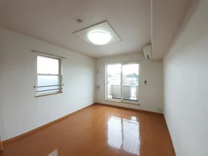 のマンスリーマンション・ウィークリーマンション「ガーデンハウス　Ⅴ 201・洋室(No.1487678)」メイン画像