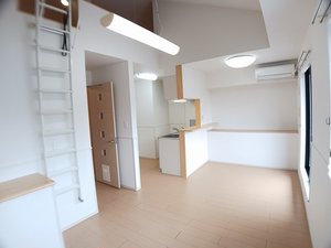 のマンスリーマンション・ウィークリーマンション「ル・ソレイユ 201・洋室(No.1488135)」メイン画像