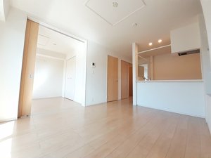のマンスリーマンション・ウィークリーマンション「エスペランサ天神Ⅳ 201・洋室(No.1488154)」メイン画像