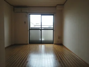 のマンスリーマンション・ウィークリーマンション「サンライズ栄和 208・洋室(No.1488180)」メイン画像