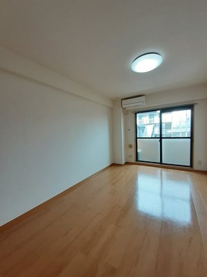 昭和町駅（香川県）のマンスリーマンション・ウィークリーマンション「ジャンレジダンスＭ 301・洋室(No.1489042)」メイン画像