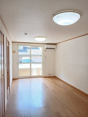 のマンスリーマンション・ウィークリーマンション「パレ・アルカンシェルⅡ 102・洋室(No.1489602)」メイン画像
