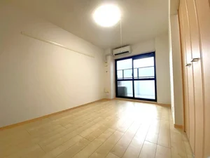 のマンスリーマンション・ウィークリーマンション「レセーナ．Ｓ・Ｋ 302・洋室(No.1489769)」メイン画像