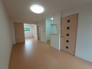 のマンスリーマンション・ウィークリーマンション「ひまわり 102・洋室(No.1489808)」メイン画像