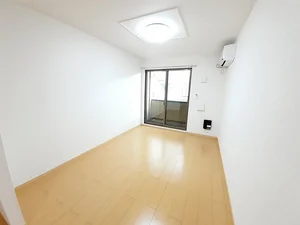 大外羽駅（岐阜県）のマンスリーマンション・ウィークリーマンション「コートフリージアＡ 102・洋室(No.1490102)」メイン画像