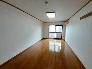 のマンスリーマンション・ウィークリーマンション「パラディーゾ木の実町 503・洋室(No.1490277)」メイン画像