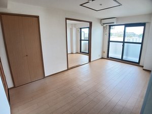 のマンスリーマンション・ウィークリーマンション「ユーフォルビア 406・洋室(No.1490293)」メイン画像