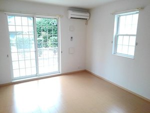 のマンスリーマンション・ウィークリーマンション「サンライズ・ビレッジＢ 102・洋室(No.1490629)」メイン画像