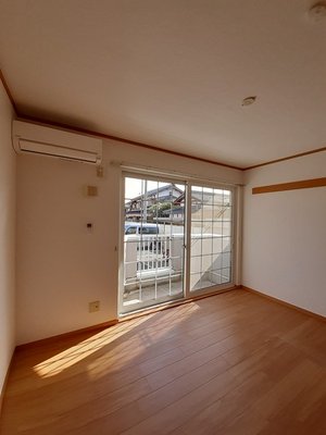 のマンスリーマンション・ウィークリーマンション「チェントロ　ヴィレッジⅡ 101・洋室(No.1491164)」メイン画像