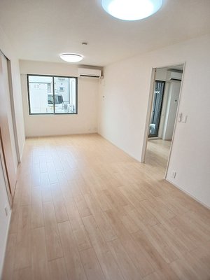 彦根市のマンスリーマンション・ウィークリーマンション「ＲｉｒｉａⅦ　Ⅶ 101・洋室(No.1491177)」メイン画像
