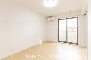 のマンスリーマンション・ウィークリーマンション「ラ・ヴィスタ京都北山 101・洋室(No.1491199)」メイン画像
