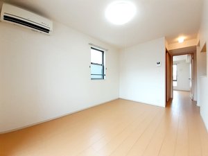 のマンスリーマンション・ウィークリーマンション「スモールウッズタウンＭＡＫＩ 203・洋室(No.1491270)」メイン画像