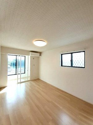 綾歌郡綾川町のマンスリーマンション・ウィークリーマンション「ラ　コーヴァ綾川Ⅰ 101・洋室(No.1491442)」メイン画像