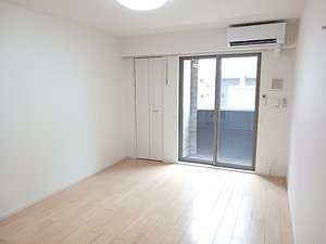 のマンスリーマンション・ウィークリーマンション「アバンツァート西町 102・洋室(No.1491640)」メイン画像