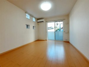 のマンスリーマンション・ウィークリーマンション「メゾン　ド　ポミエ　Ｍ 101・洋室(No.1492222)」メイン画像