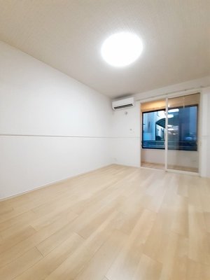 愛媛県のマンスリーマンション・ウィークリーマンション「ソルフィオーレ　Ⅰ 101・洋室(No.1492449)」メイン画像