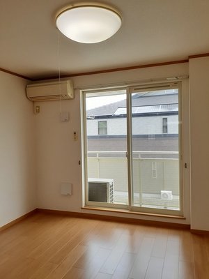 のマンスリーマンション・ウィークリーマンション「リュウ・フロイデ 203・洋室(No.1492657)」メイン画像