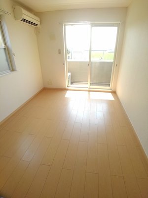 栗熊駅（香川県）のマンスリーマンション・ウィークリーマンション「グランド　フィールドＣ 102・洋室(No.1492672)」メイン画像